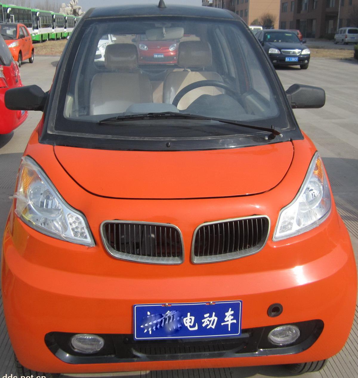 宝马款电动汽车